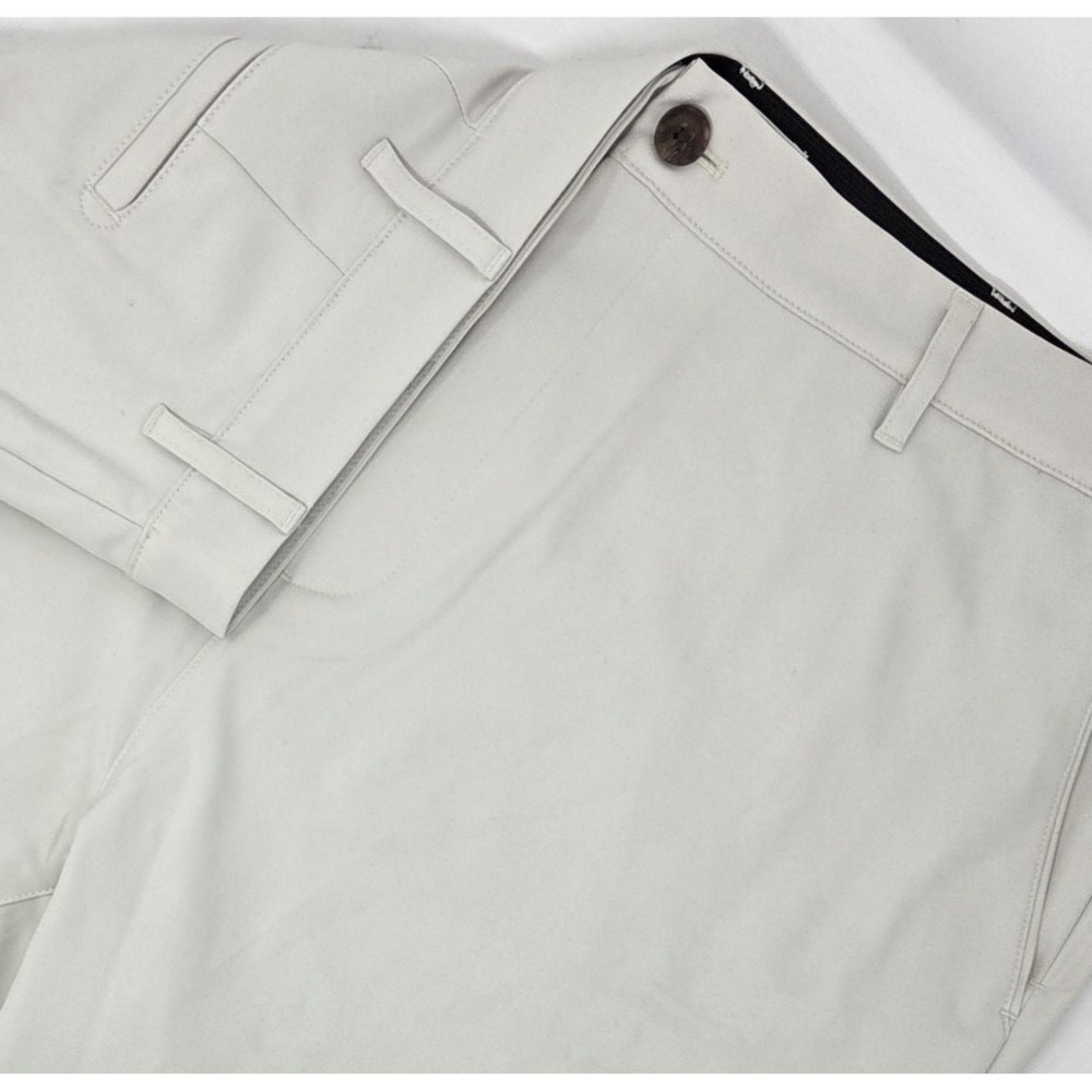 Mott & Bow Tech Shorts Mens 38 Beige Performance Stretch Chino 8" Inseam NWOT